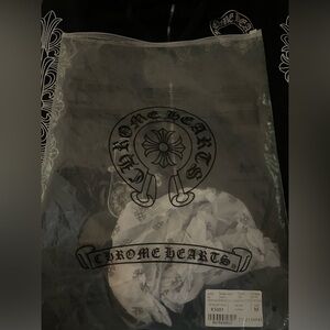 Still has everything in great condition just the tags are off the zip up hoodie